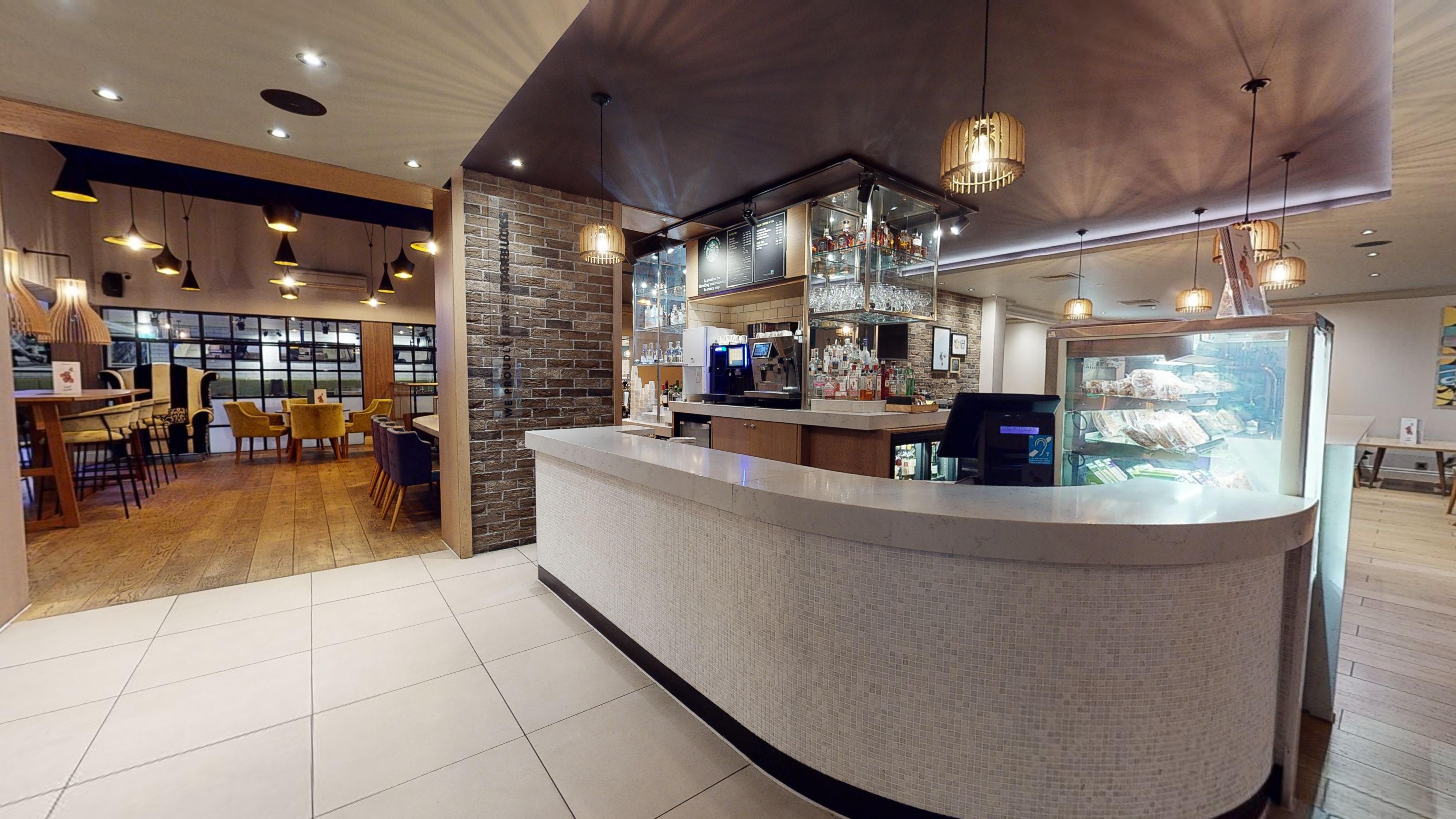 Holiday Inn Brentwood By Ihg Esterno foto