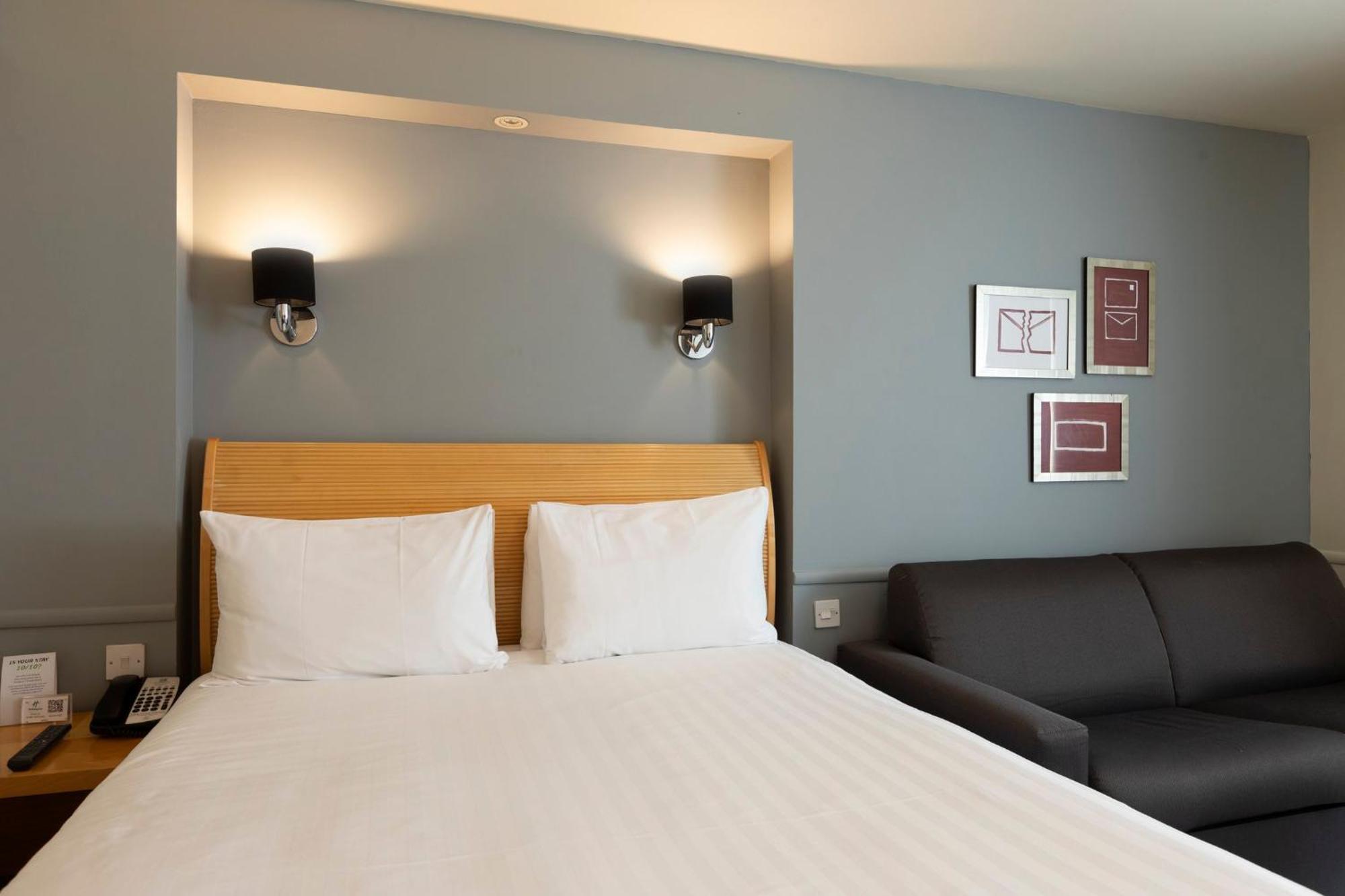 Holiday Inn Brentwood By Ihg Esterno foto