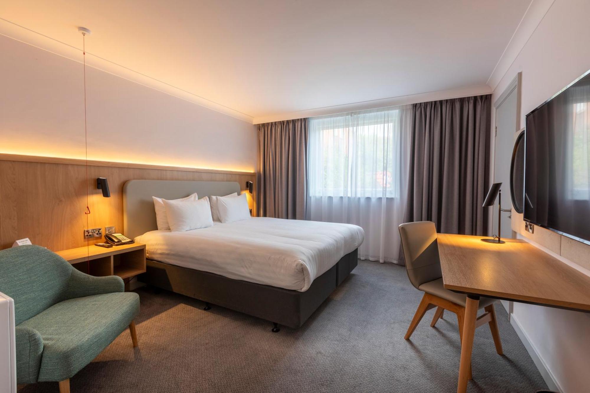 Holiday Inn Brentwood By Ihg Esterno foto