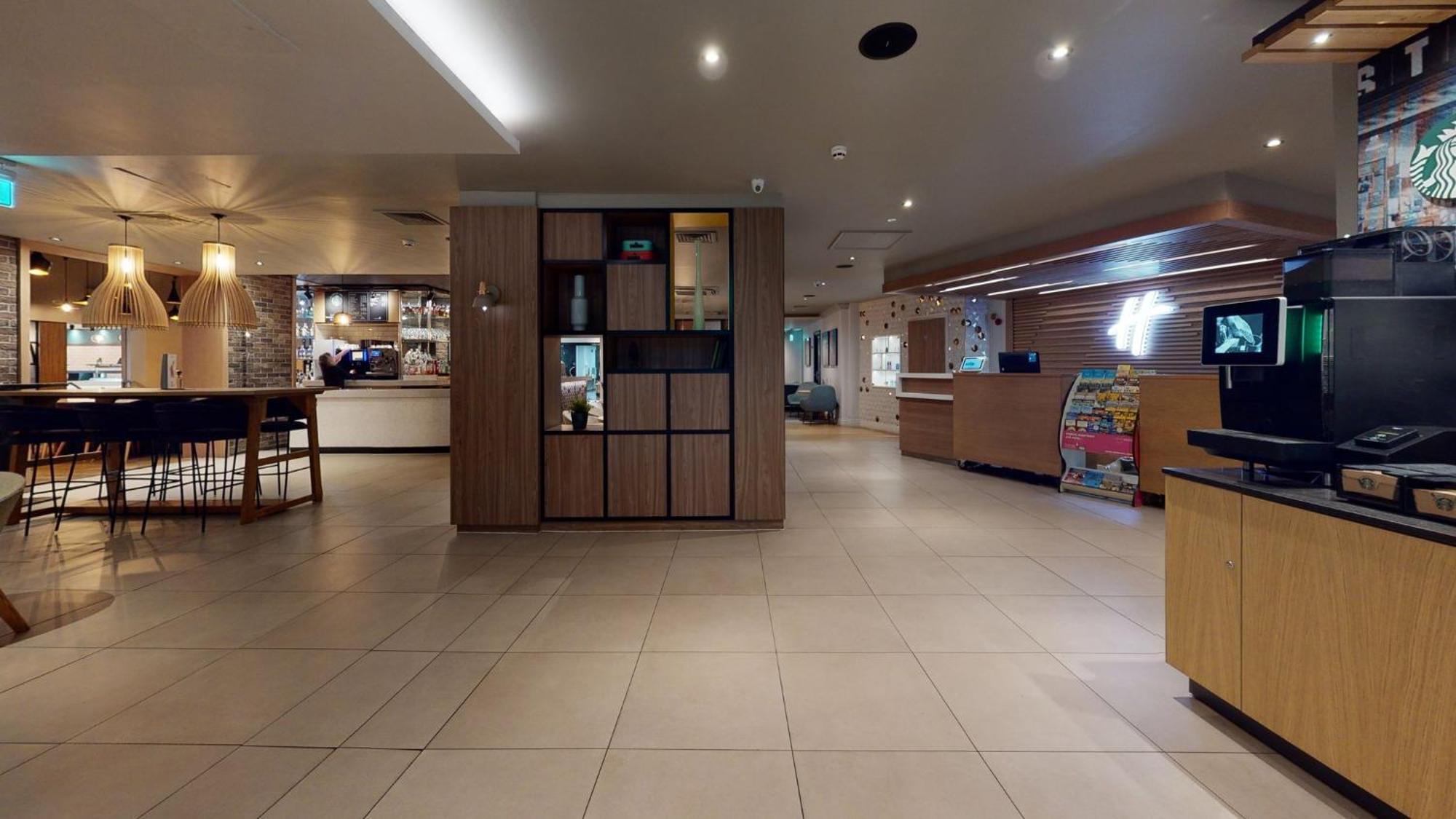 Holiday Inn Brentwood By Ihg Esterno foto