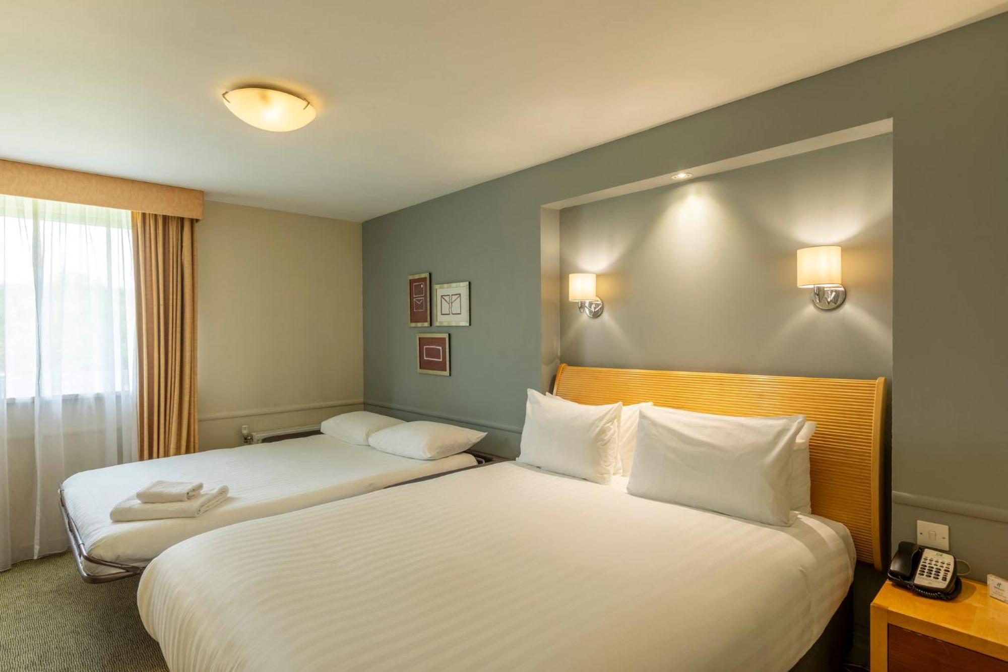 Holiday Inn Brentwood By Ihg Esterno foto