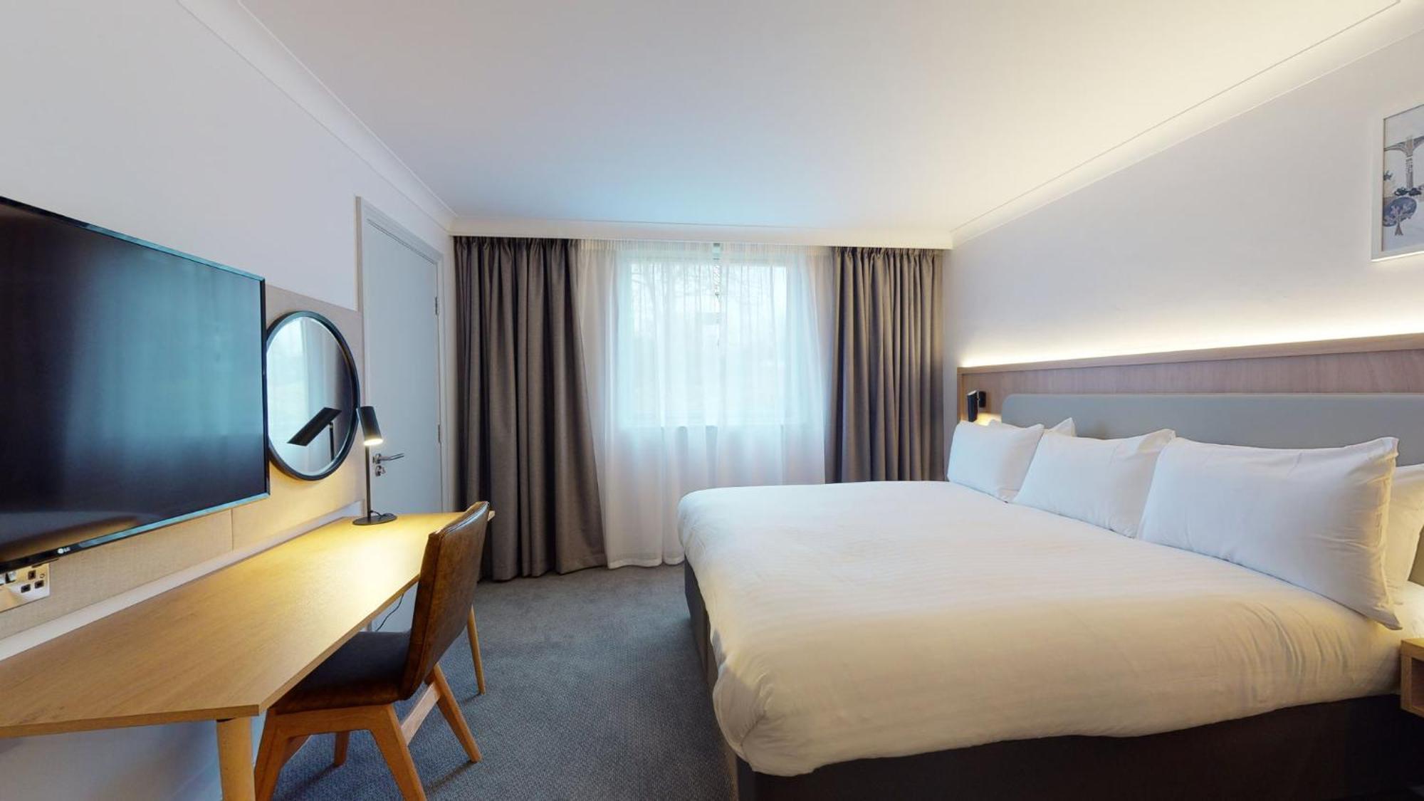 Holiday Inn Brentwood By Ihg Esterno foto