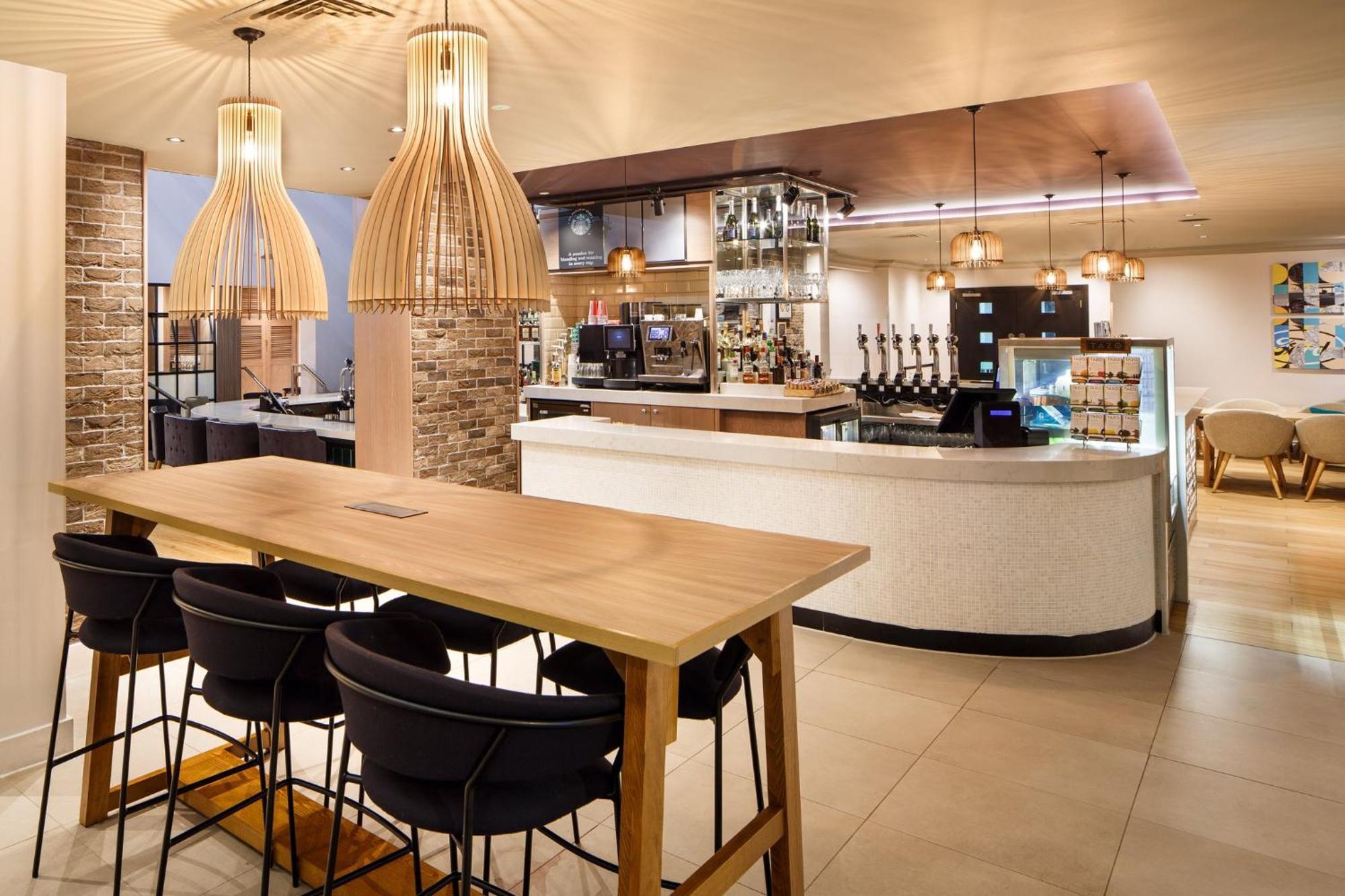Holiday Inn Brentwood By Ihg Esterno foto